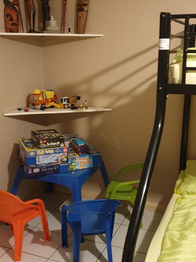 Sions Grosse Ferienwohnung Ferienwohnung Mit 3 Schlafzimmer, 2 Km Bis Zum Europapark Rust Kappel-Grafenhausen Luaran gambar